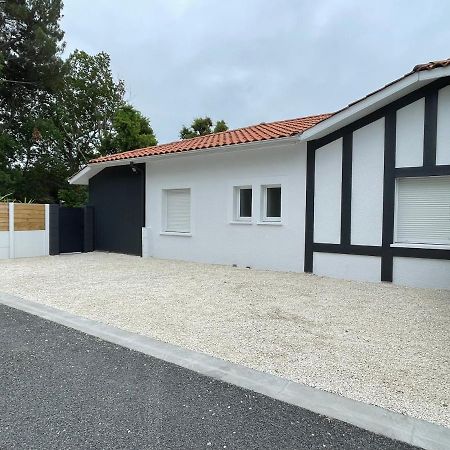 Maison A Biscarrosse Avec Piscine Et Jacuzzi Экстерьер фото