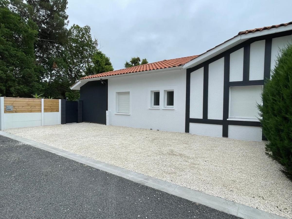 Maison A Biscarrosse Avec Piscine Et Jacuzzi Экстерьер фото