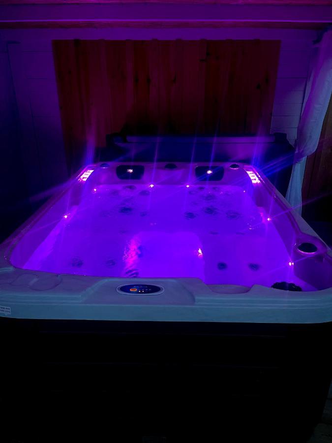 Maison A Biscarrosse Avec Piscine Et Jacuzzi Экстерьер фото